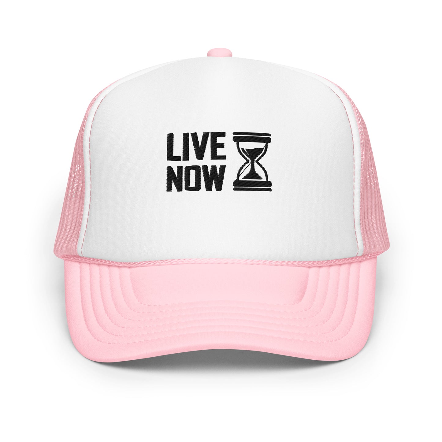 Casquette trucker blanche et rose clair avec inscription noire Live Now et sablier brodé